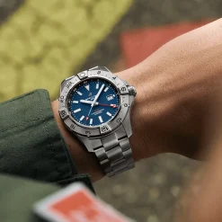 Avenger Automatic GMT 44
