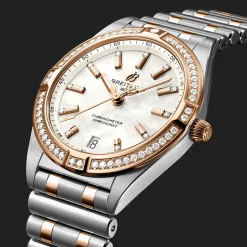 Chronomat 32 SuperQuartz™