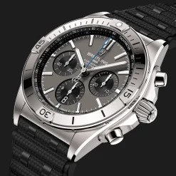 Chronomat B01 Chronograph 42 Titanium