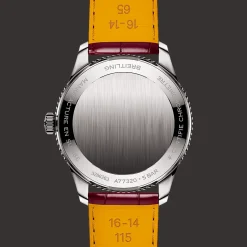 Navitimer 32 SuperQuartz™