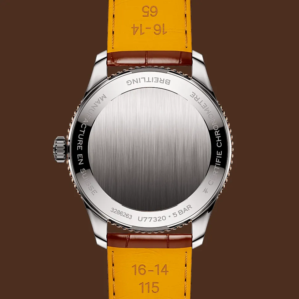 Navitimer 32 SuperQuartz™